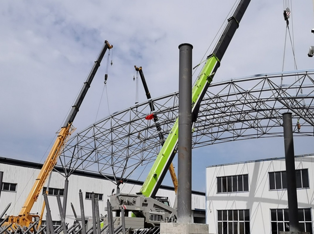 黄山歙县洁惠日用品公司装卸货区网架吊装起步